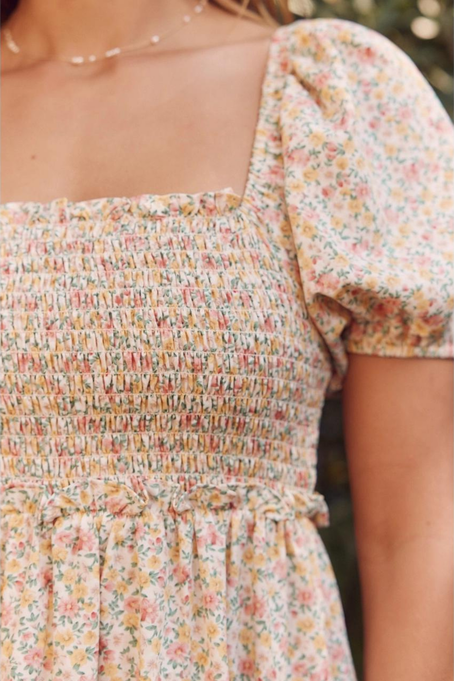 Blümchen Midikleid "Juliette" im Vintage Stil (Creme)