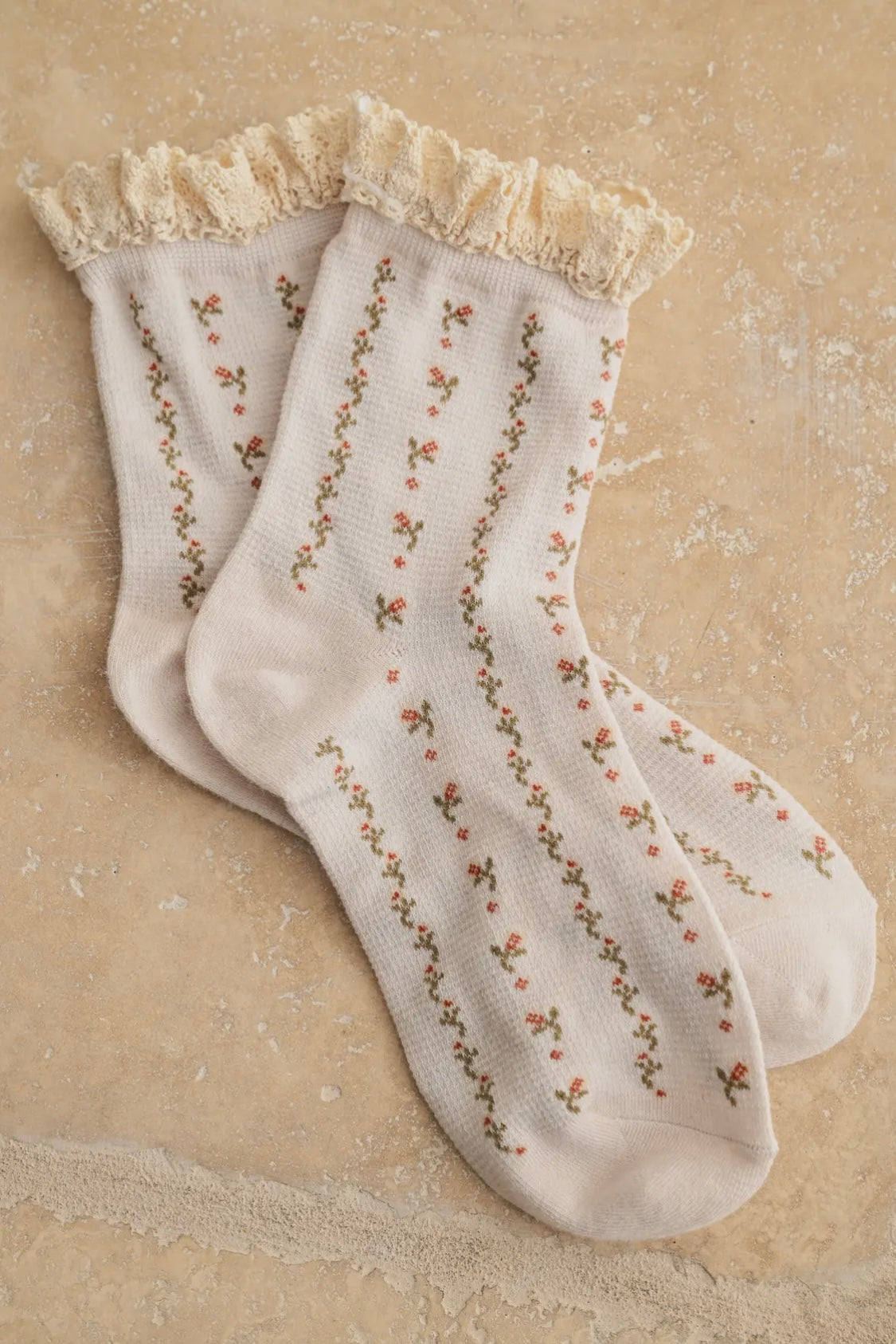 Blümchen Socken- creme