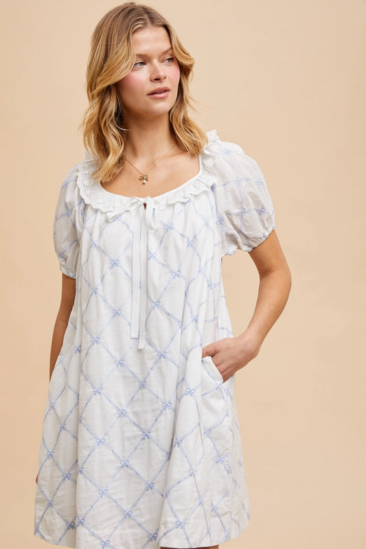 Kurzes Kleid "Sadie" mit Schleifendetails